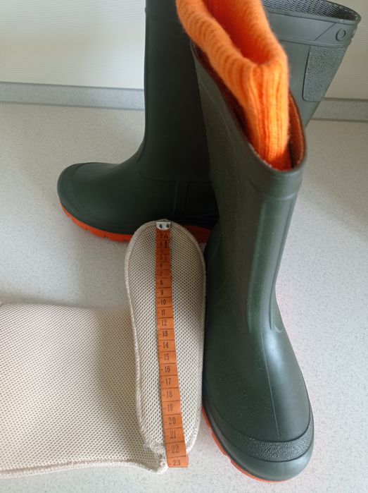Продам дитячі гумові чоботи