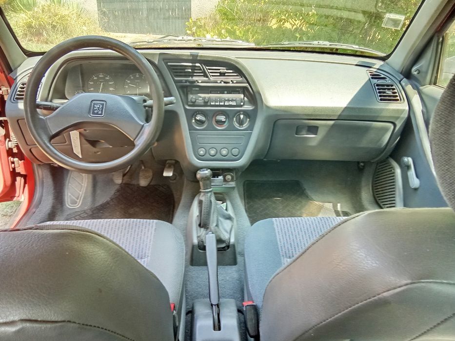 Peugeot 306 vermelho de 93