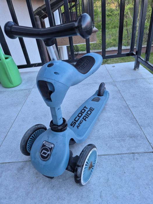 Scoot and Ride niebieski