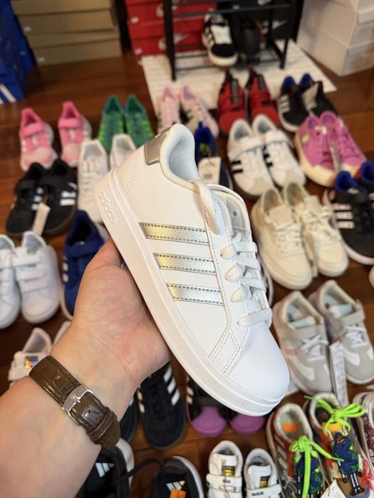 Лот оригінальних дитячих кросівок Adidas Reebook ОПТ ГУРТ Розміри від 0 до 36