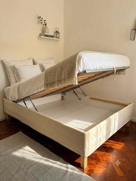 Cama Sommier Rebatível IKEA + Colchão (Muita Arrumação)