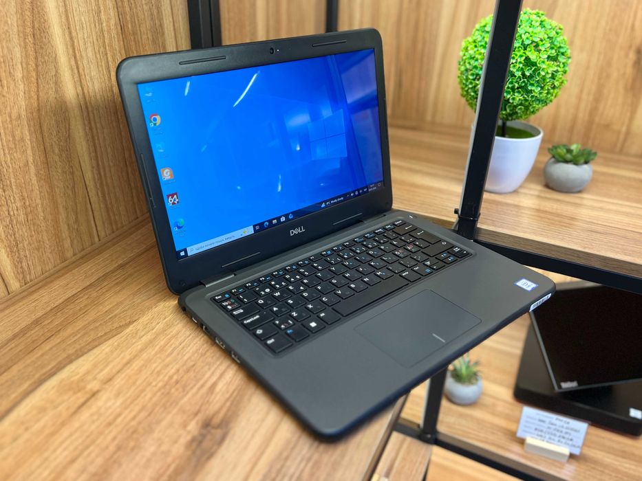 Сенсорний ноутбук Dell Latitude 3310/i3-8145U/16GB/SSD 512GB/13.3"FHD