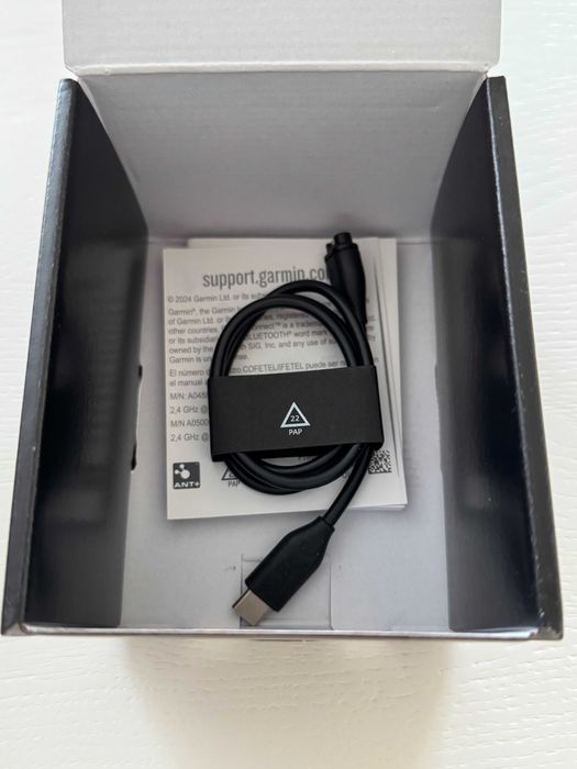 Garmin Instinct 3 AMOLED 45mm