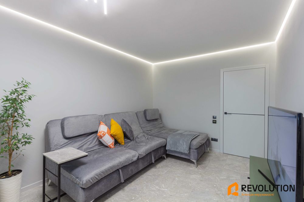 БЕЗ комісії. Оренда 1 км + кухня студія. ЖК Manhattan city. Генератор. 7 поверх
