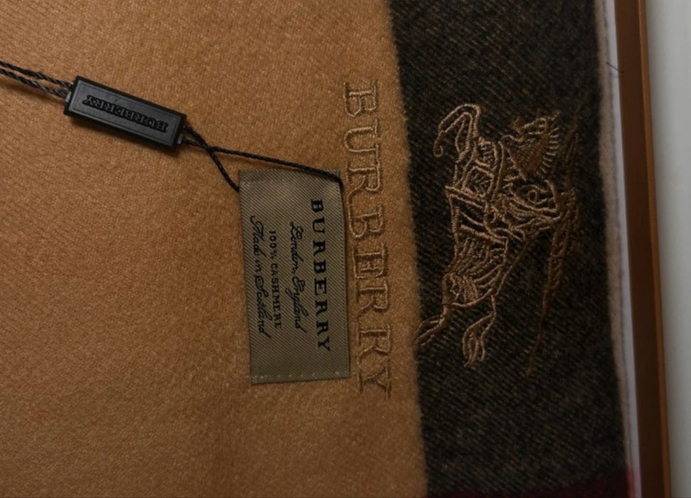 Szalik nowy burberry