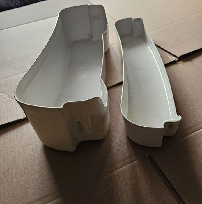 Balkonik na drzwi do lodówki Mastercook LC-517A