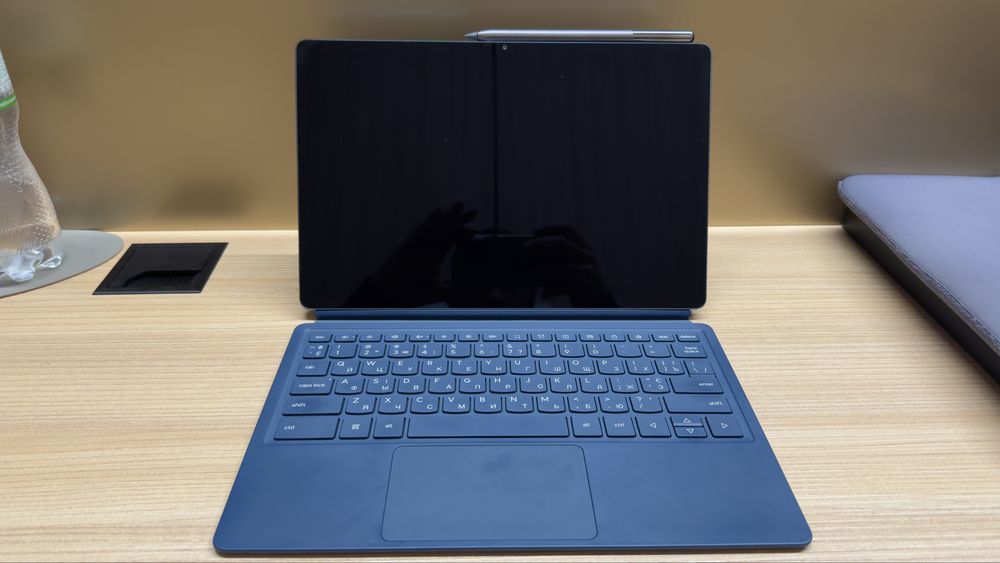 Lonovo yoga tab plus