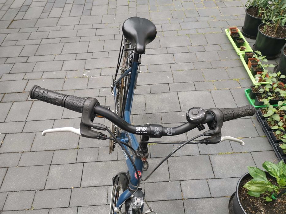 Rower damski miejski firmy Atala koła 28 cali