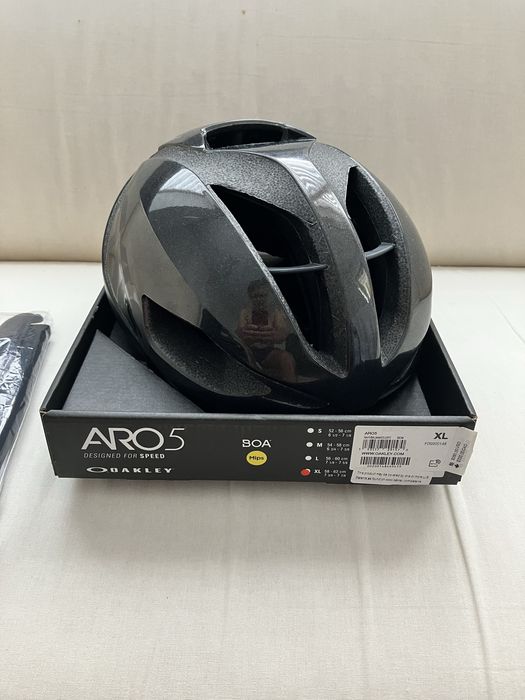 Kask rowerowy Oakley Aro 5
