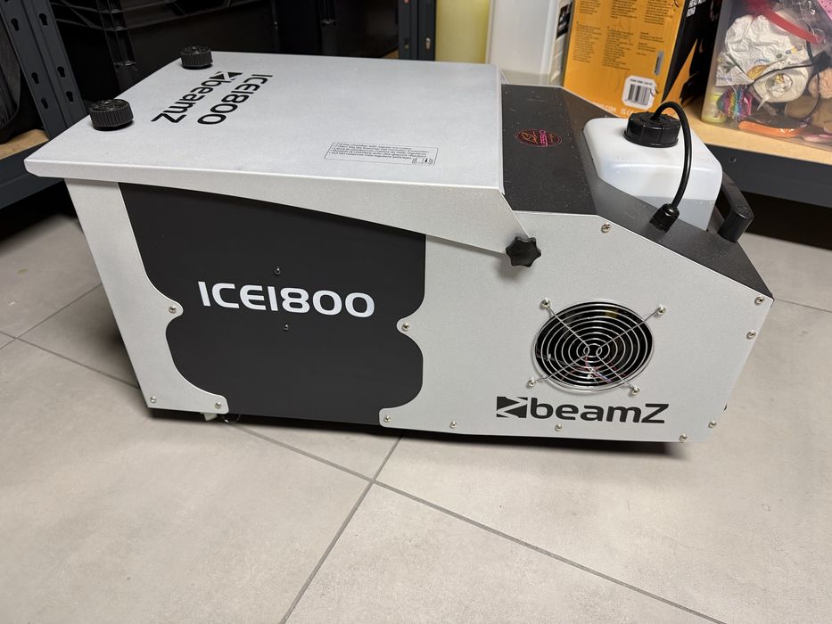 Wytwornica dymu ciężkiego BeamZ ICE1800