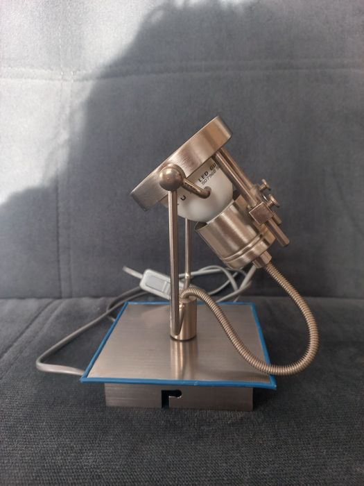 Lampa kinkiet przełącznik