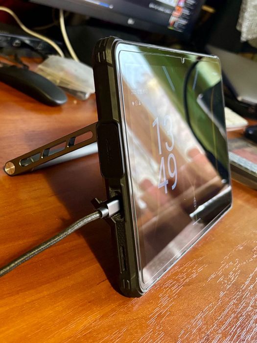 Планшет  OUKITEL RT7 Titan 5G 8/256Gb аккум 32000 мАч