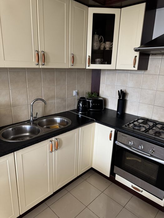 kuchnia wraz ze sprzętem