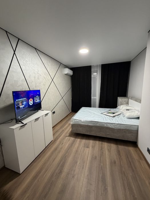 Сдам новую квартиру долгосрочно ЦЕНТР!