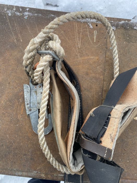 Монтажний стражувальний пояс