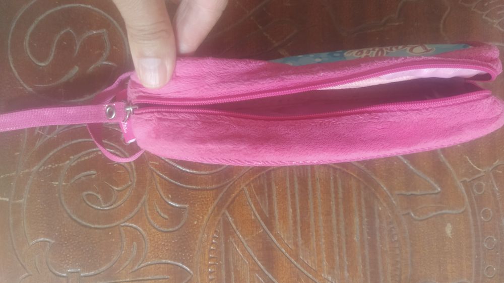 Estojo Barbie rosa e azul