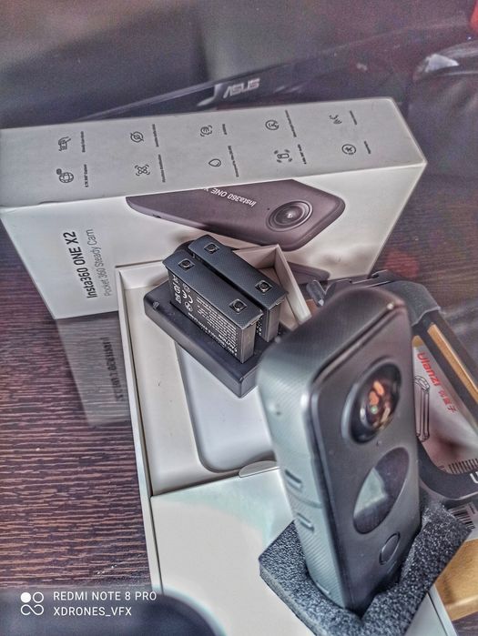 Insta360 One X2  + Extras
