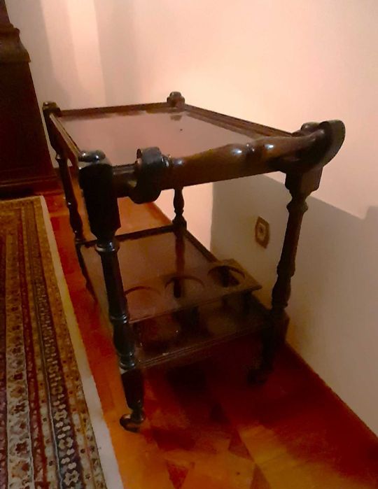 Mesa carrinho de chá cor mogno