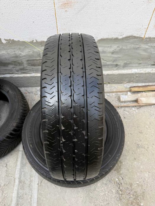 Шини Б/У 215/65 R16C Pirelli