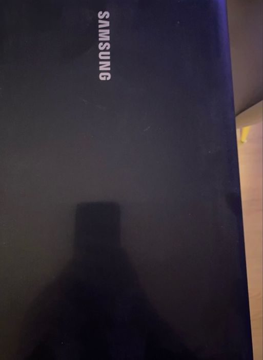 Computador portátil preto Samsung Essential Windows