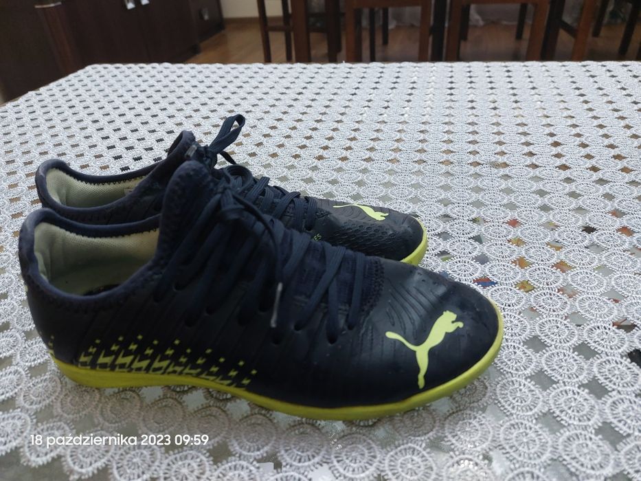 Buty halówki  r.38 Puma