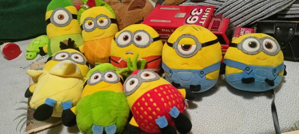 Zestaw Maskotek Minionki