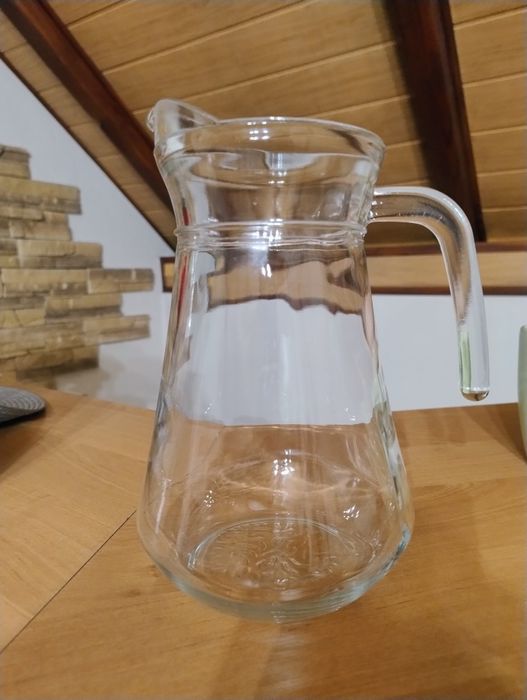 Dzbanek szklany na napoje