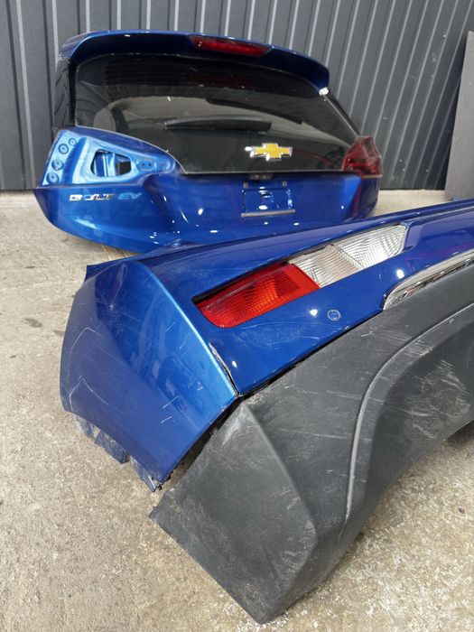 Кришка багажника Шевроле болт 2019 Ev дорест