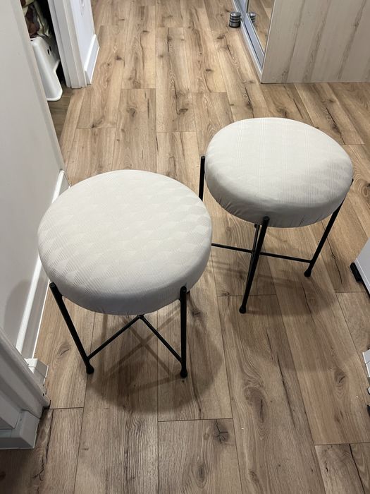 Do sprzedania 2 taborety