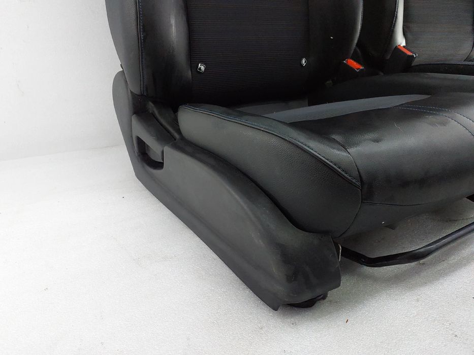 Conjunto de bancos NISSAN Leaf EV (ZE1)