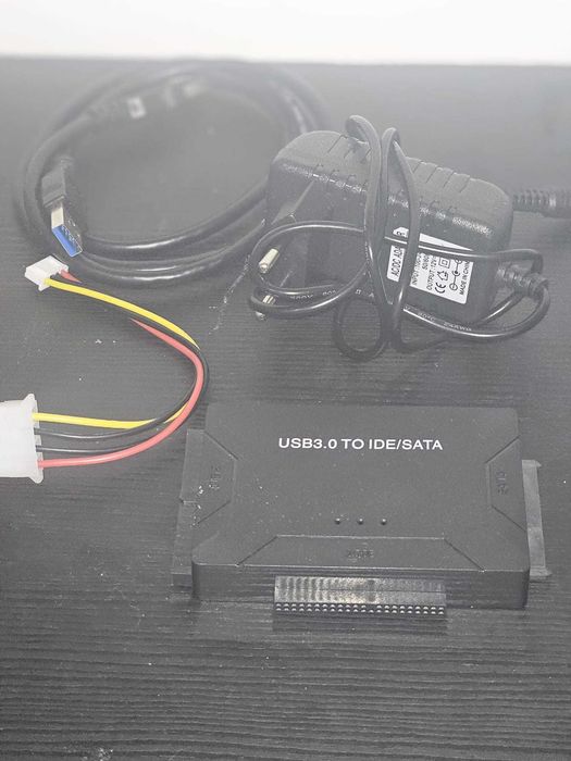 Adaptador Universal USB 3.0 para Discos SATA e IDE (c/ Alimentação)