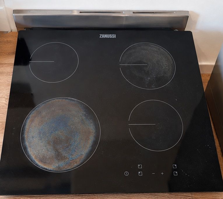 Placa vitrocerâmica Zanussi ZHRX641K
