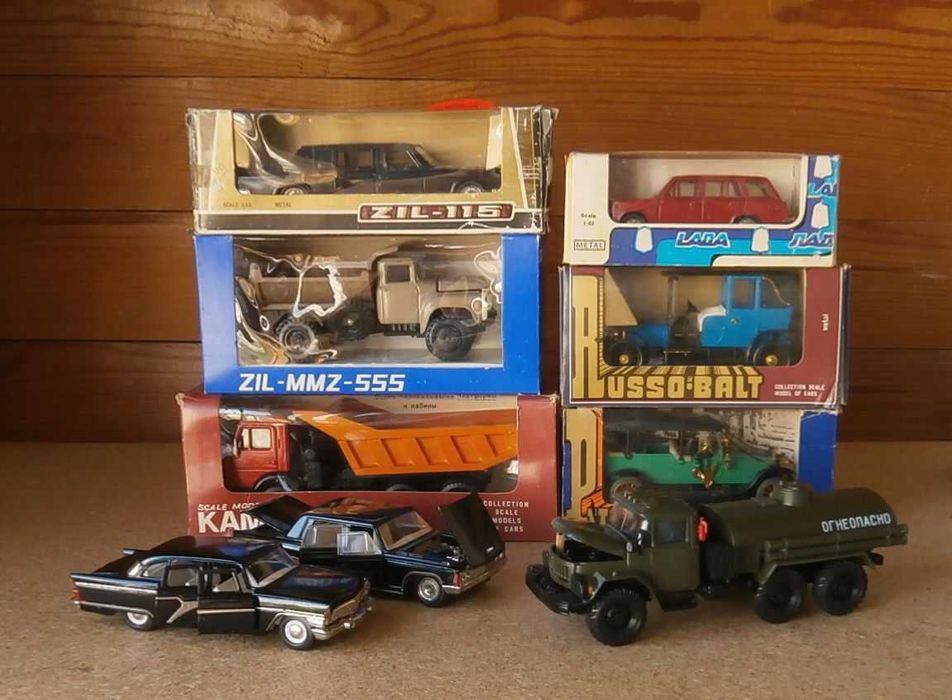 Модель авто ГАЗ Руссо Балт ВАЗ Зил УАЗ Москвич КамАЗ Ferrari 1:43 СССР