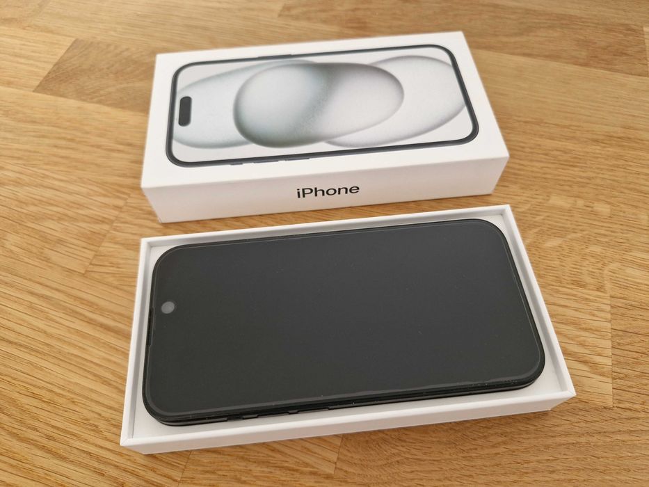 Apple iPhone 15 / 128 GB / Gwarancja