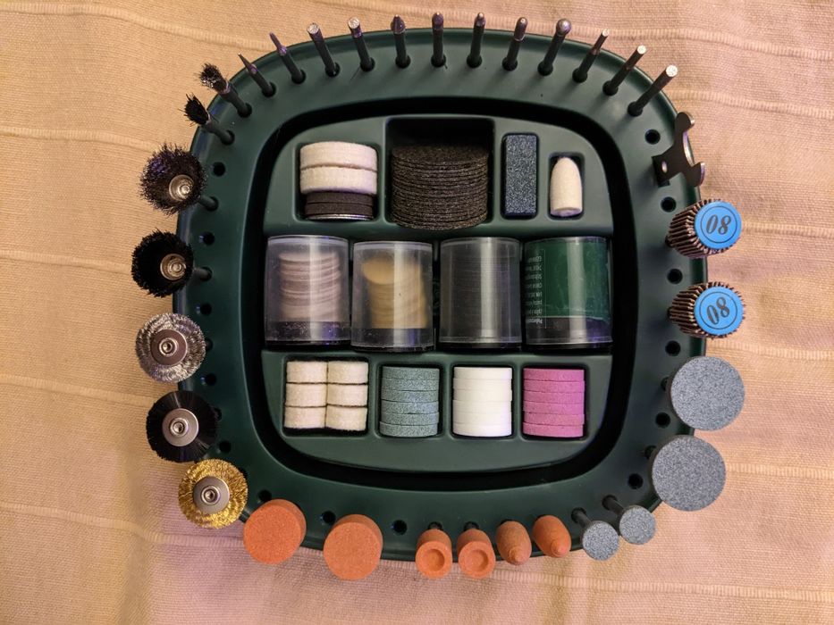 Набор из 276 насадок к граверу Parkside