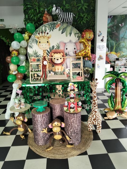 Conjunto em madeira para decoração