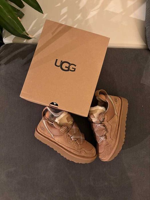 UGG Lowmel Chestnut R.40