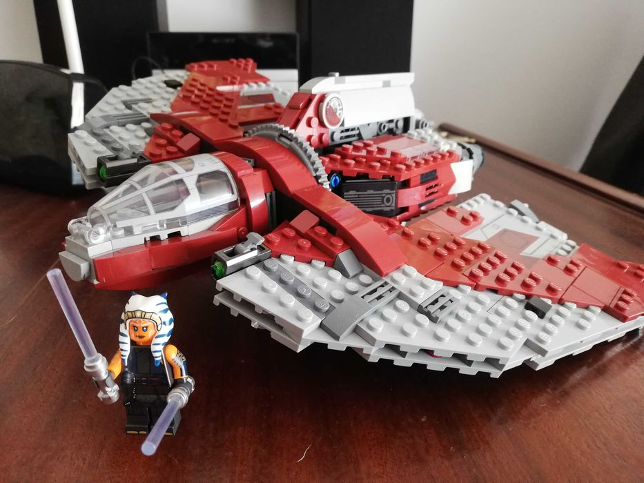 Lego 75362 Ahsoka Tano's T-6 Jedi Shuttle