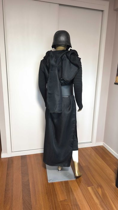 Star Wars Kylo Ren cosplay