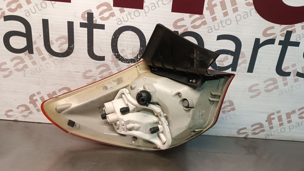 Farolim Direito OPEL ASTRA J 1.7 CDTI (68) (92 kW / 125 cv) [12.2009 - 10.2015]