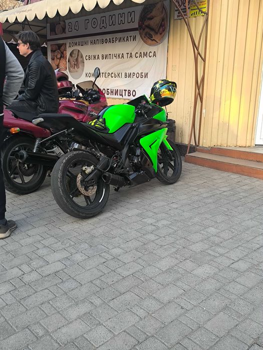 Продам мотоцикл viper r1