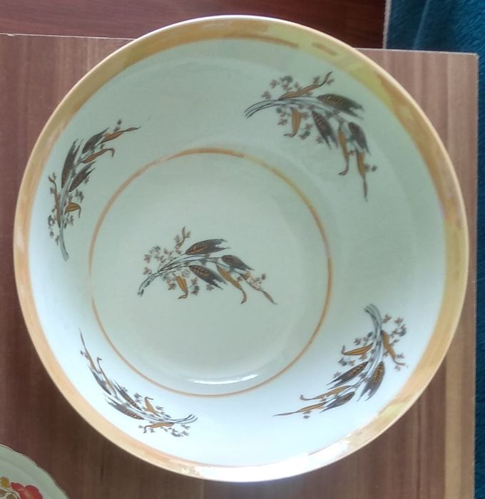 PRL Miska ceramiczna biała ze wzorem