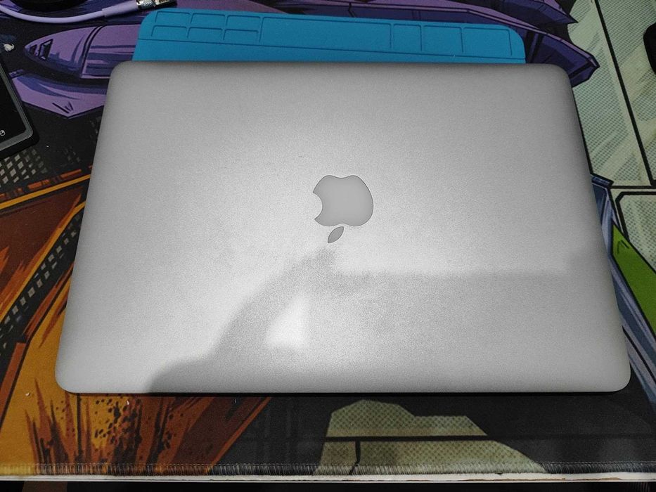 MacBook Air 2016 A1465 11.6-Polgadas Com Cabos, adaptadores e Case
