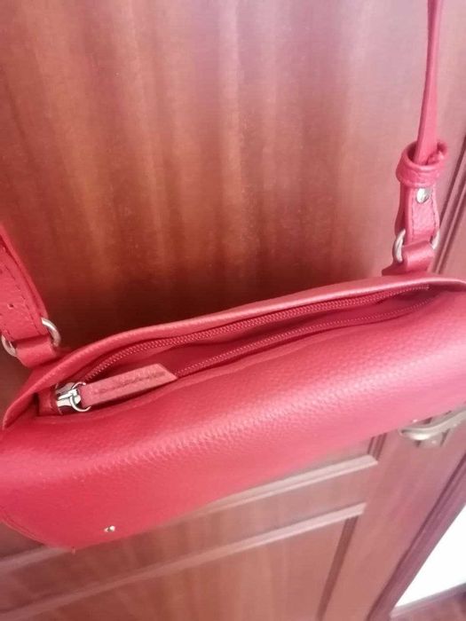 Bolsa de Ombro Vermelha da marca Reitmans