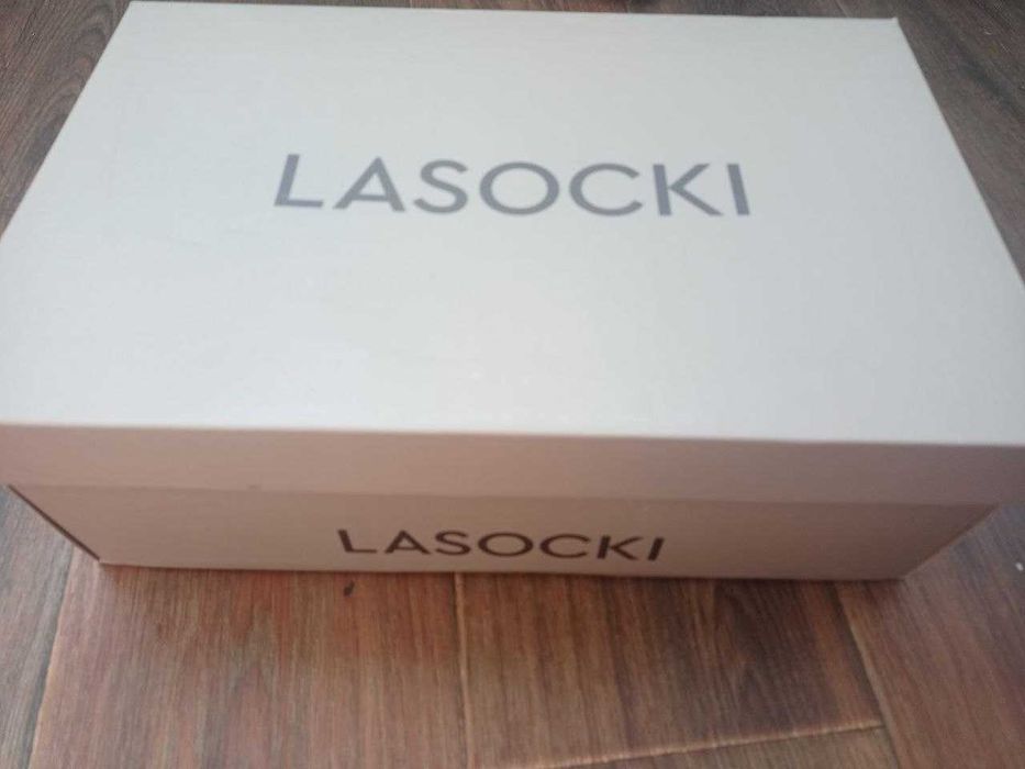 Шкіряні чорні нові чоловічі черевики Lasocki 44 розміру