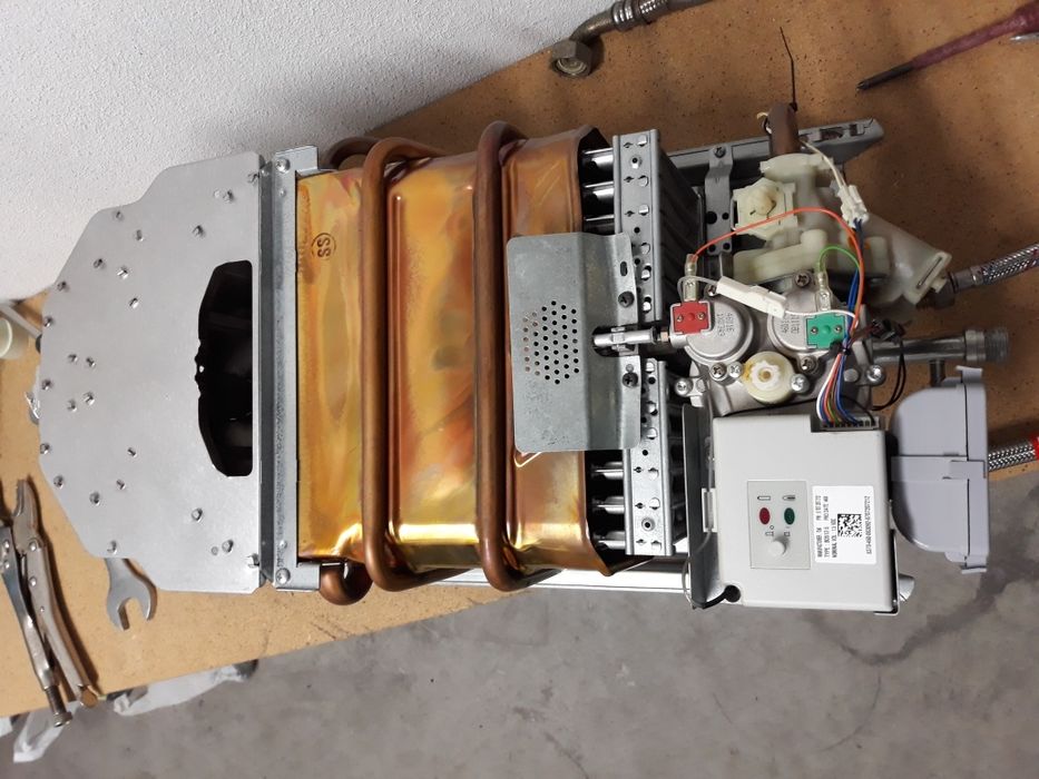 Reparação de esquentadores,canalizações,eletricista desentupimentos