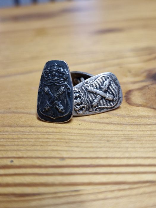 Srebrne spinki mankietowe mankiety