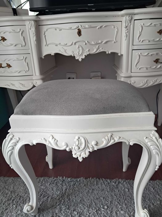 Mobília Quarto Queen Anne lacada a branco