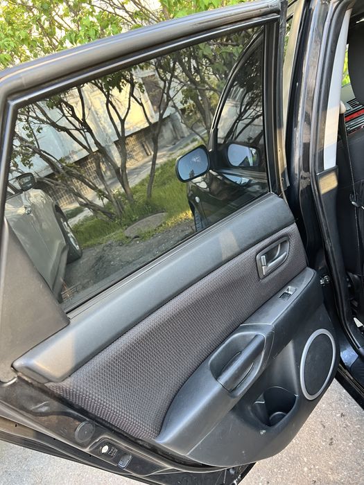 Продам mazda 3  2007г