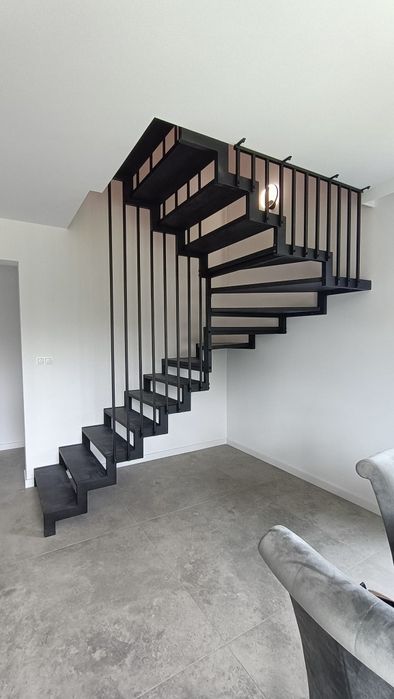 Schody metalowe konstrukcja producent